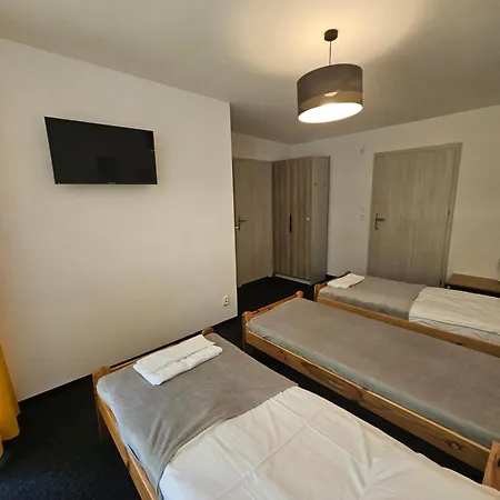 Resort Osrodek Kolonijno-wypoczynkowy Malinowe Miejsce *
